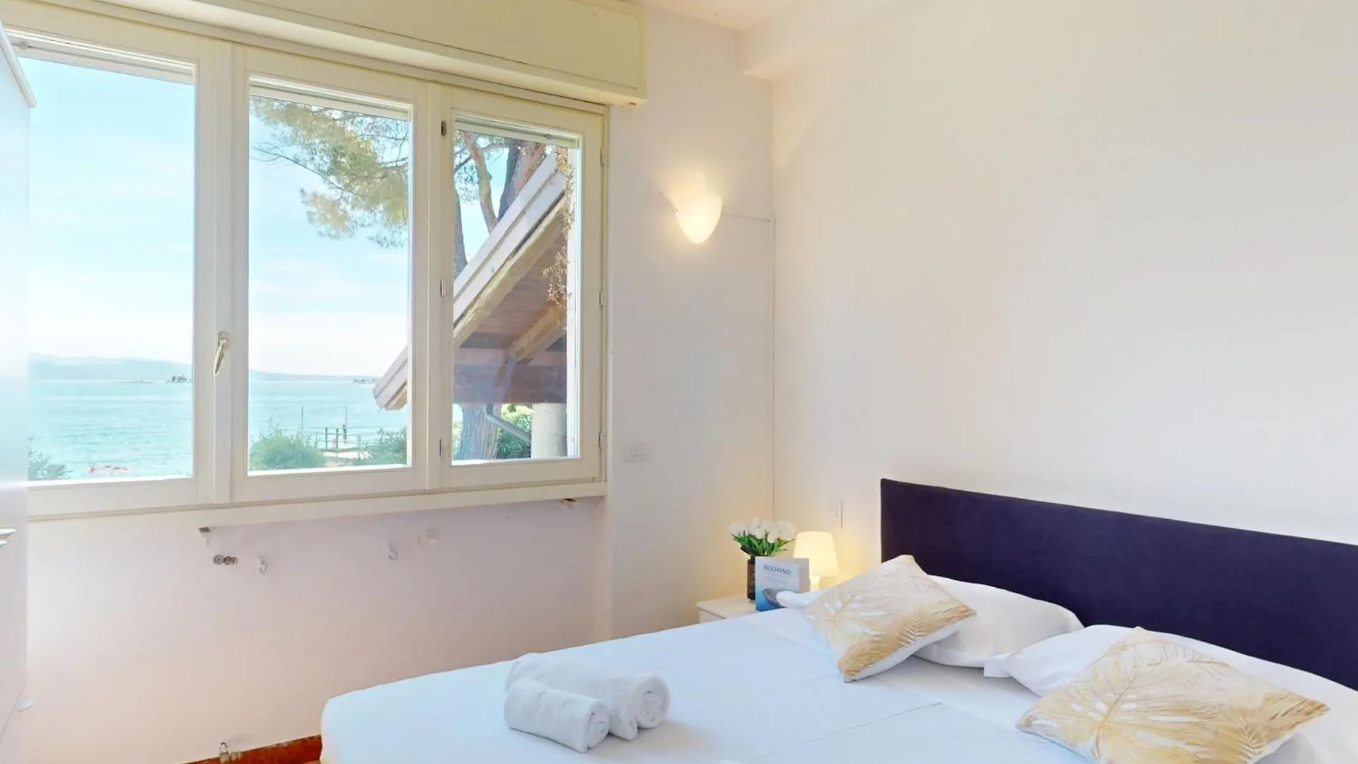 Villa 7 Bello By Bookinggardalake Raffa