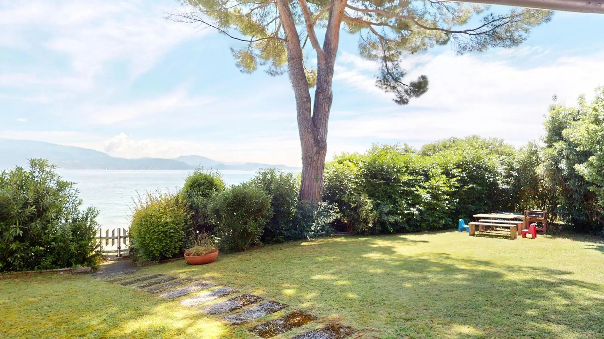 Villa 7 Bello By Bookinggardalake Raffa